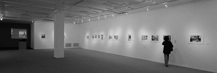 Trazas de Juegos sobre antigua piedras — Buenos Aires 2000, Centro Cultural Borges, 02632-05